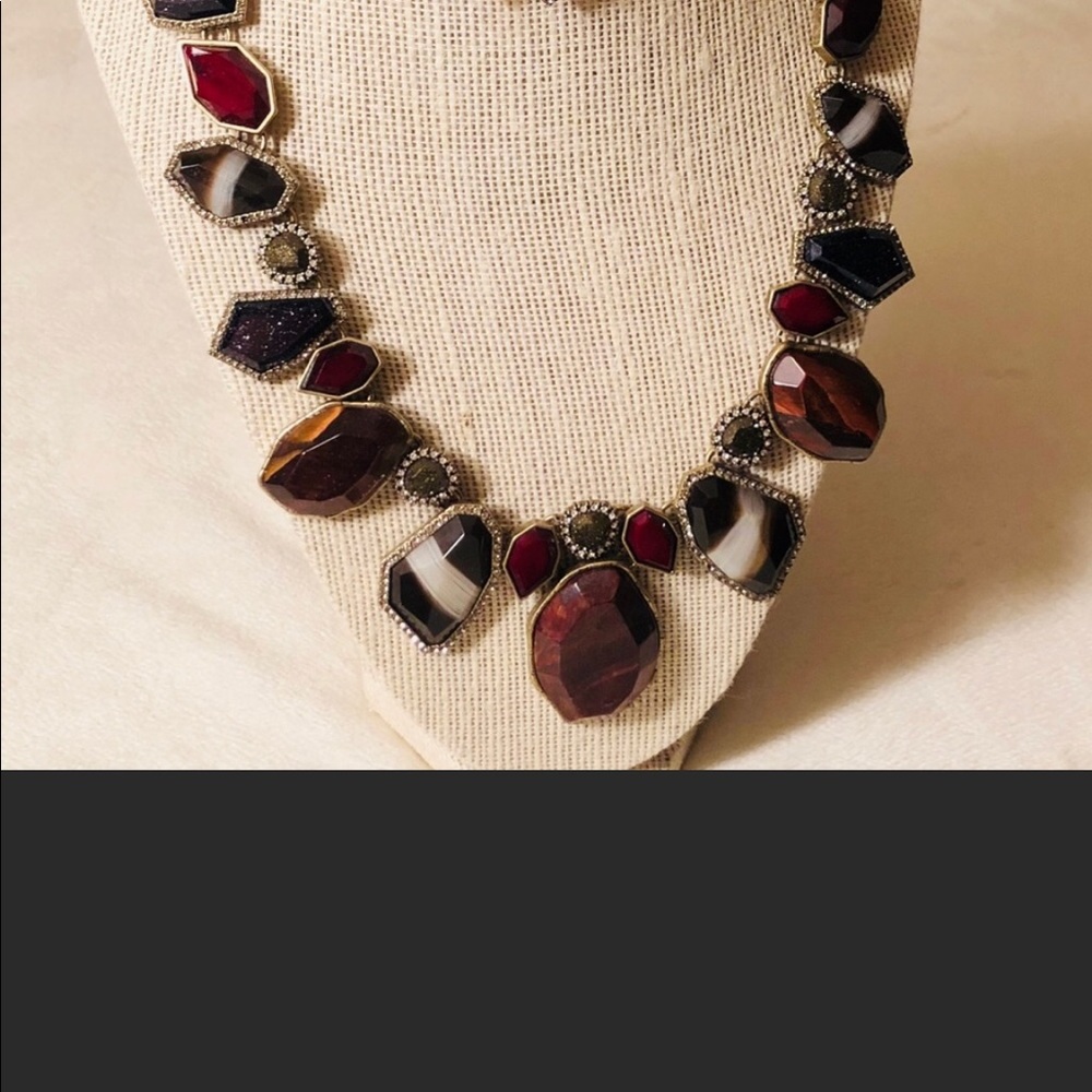 NWOT Tigers eye statement necklace